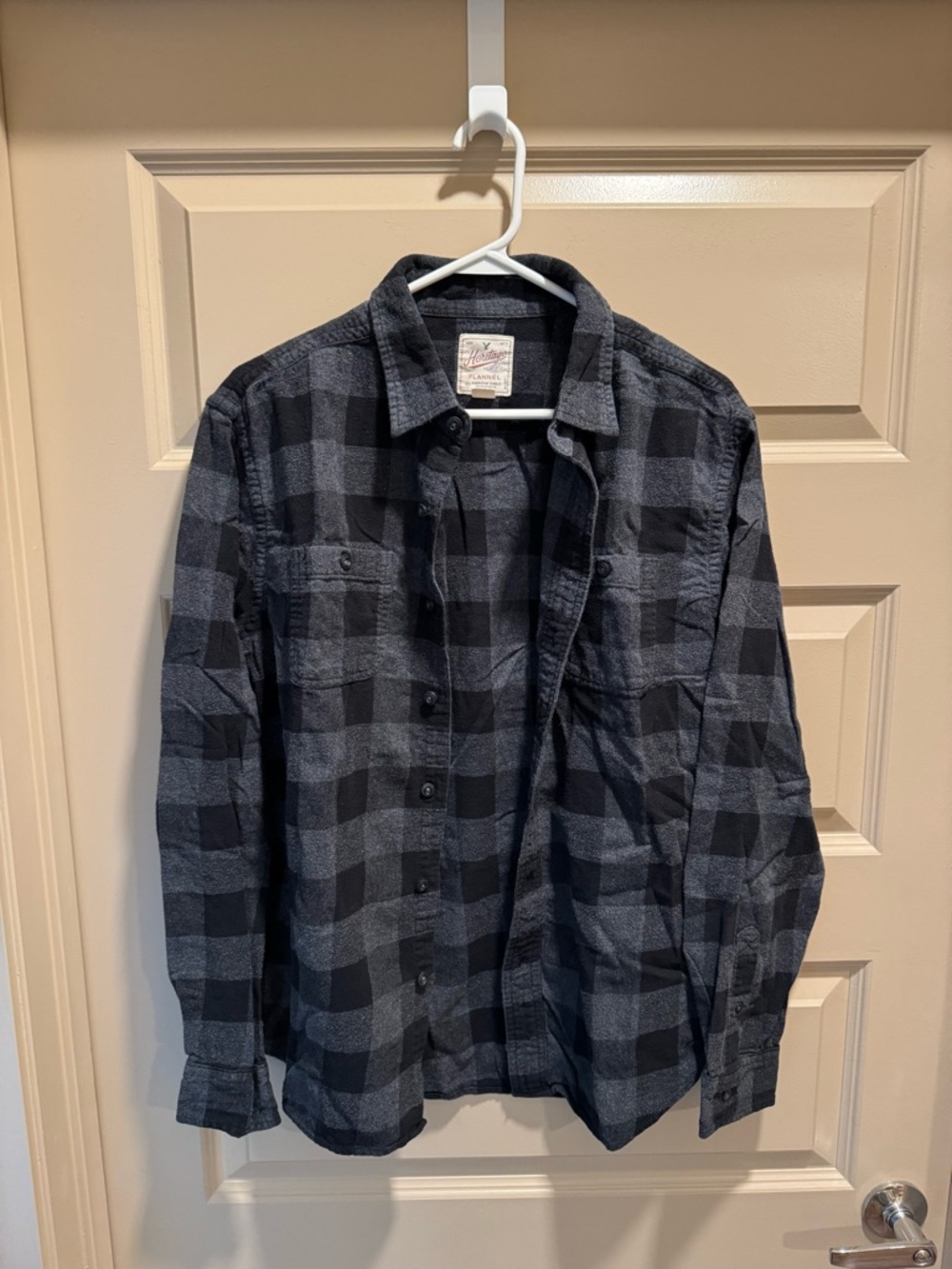 American Eagle Outfitters Gray and Black Plaid Flannel Shirt